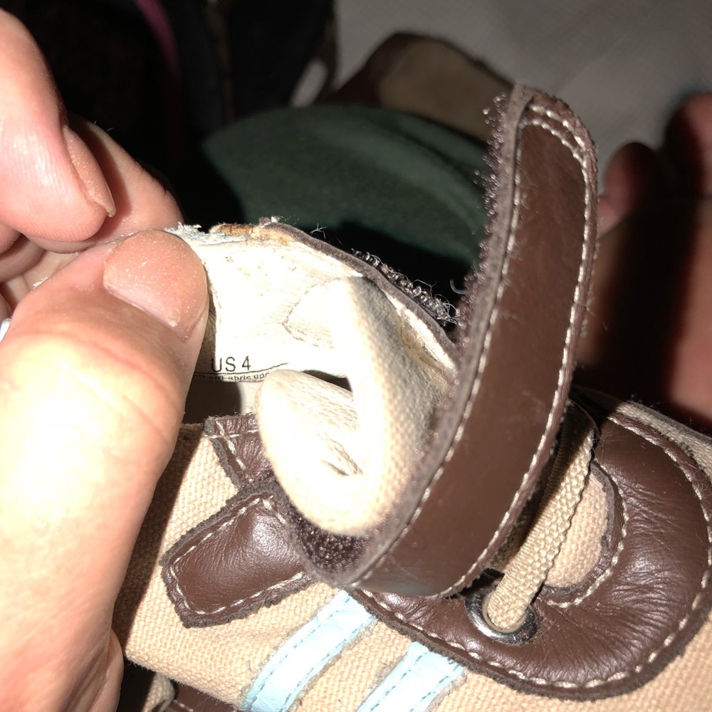 Robeez crib shoes soft soles sneaker style 4 - Picture 4 of 4